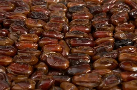 خرما حلوایی خرید